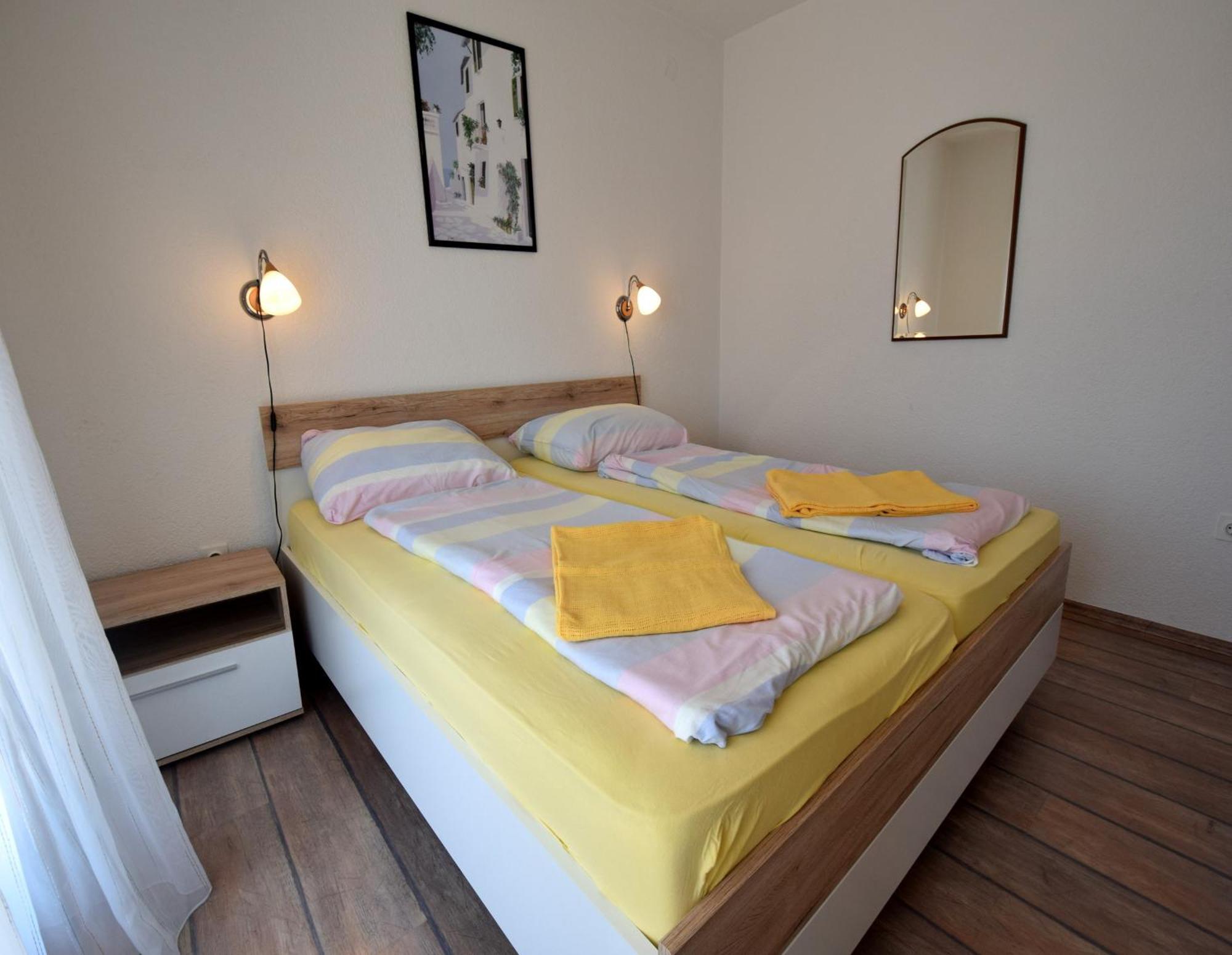 Apartments Martin Malinska Buitenkant foto